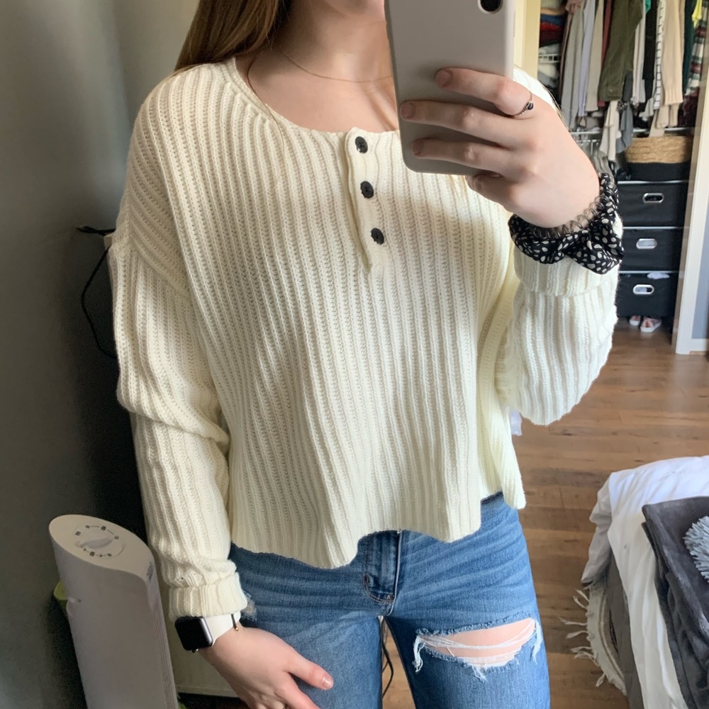 nwot cropped white sweater